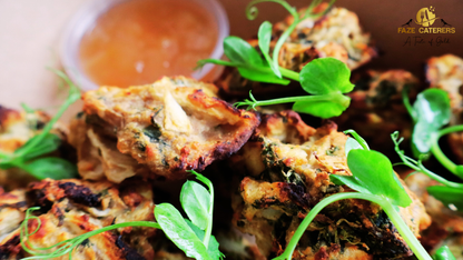 Spinach Pakora With Mango Chutney